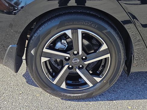 Used 2024 Nissan Sentra SV w/ All-Weather Package image 7