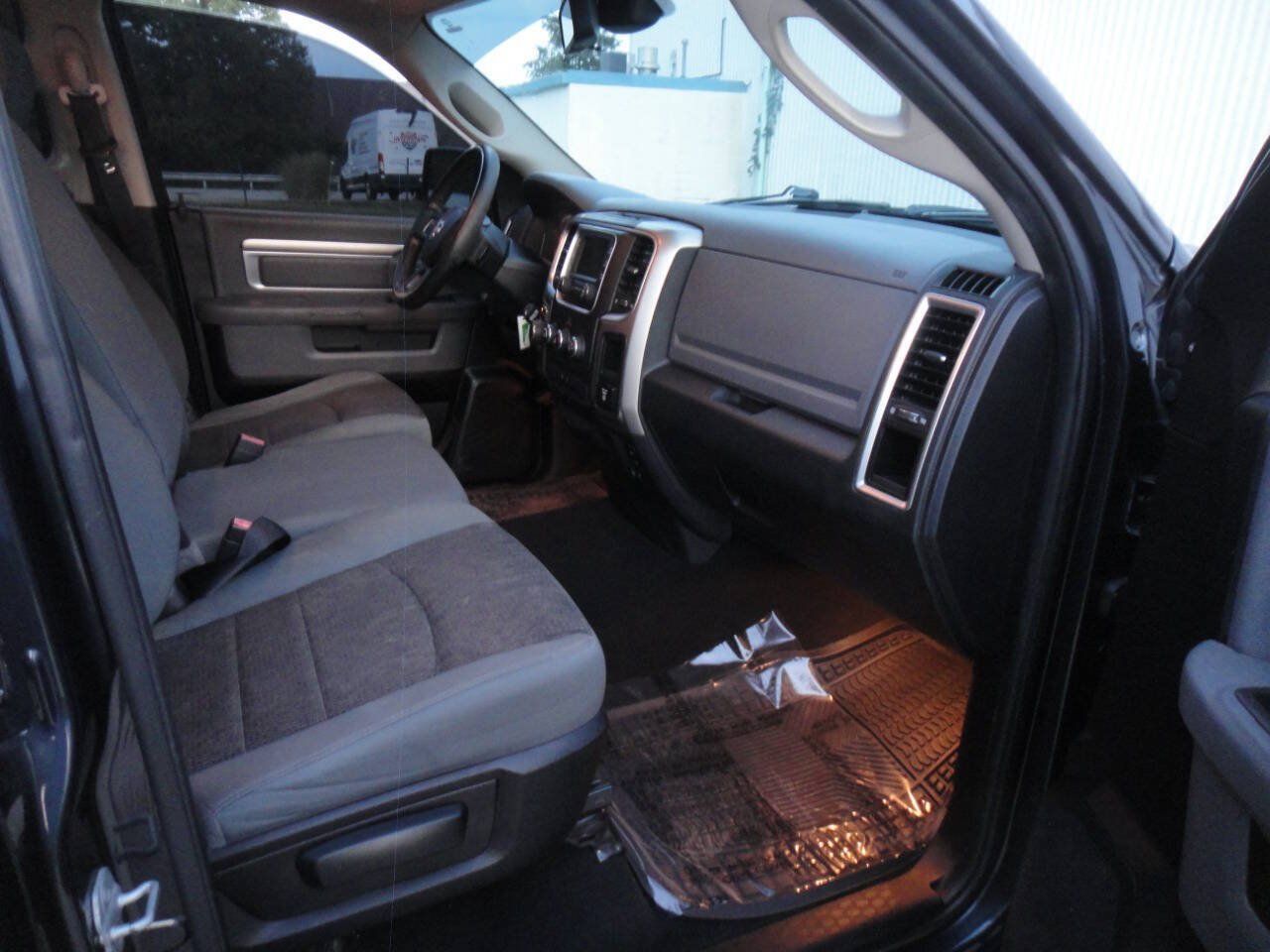 Used 2014 RAM 1500 Big Horn RWD image 16