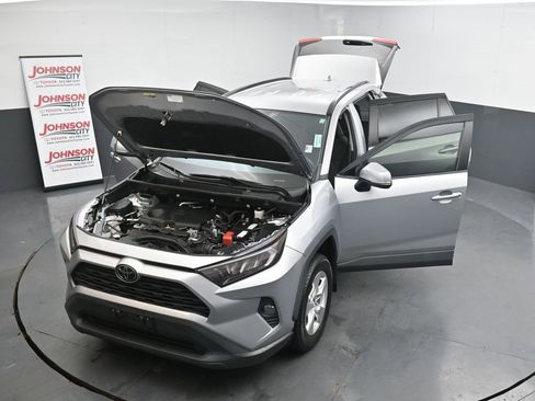 Used 2021 Toyota RAV4 XLE image 42