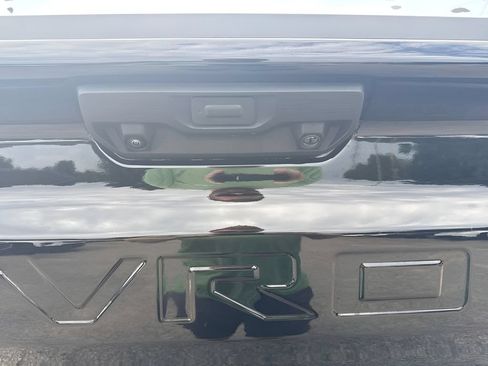 Used 2026 Chevrolet Silverado 1500 High Country AWD/4WD image 34