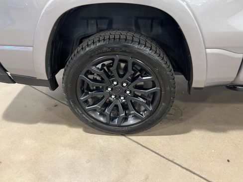 Used 2025 RAM 1500 Limited image 45