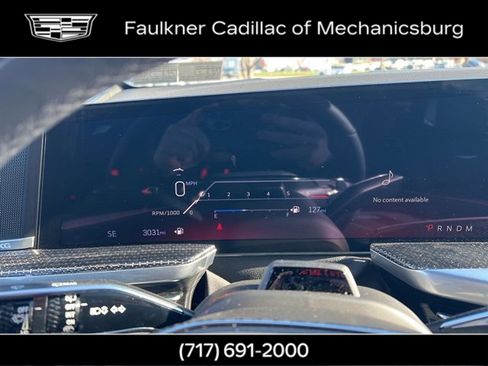 Certified 2025 Cadillac Escalade ESV V image 25