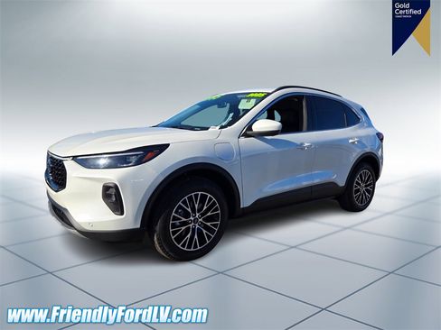 Certified 2025 Ford Escape SE w/ PHEV Premium Package image 2