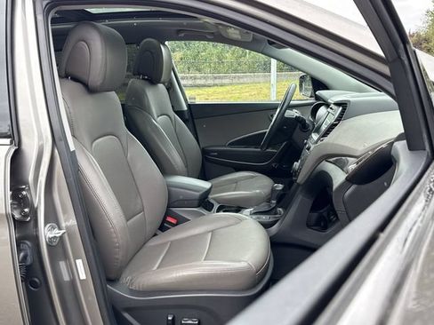 Used 2017 Hyundai Santa Fe Sport w/ 2.4L Tech Package 04 AWD/4WD image 23