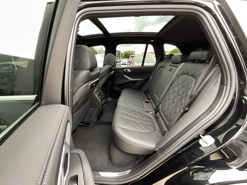 Certified 2024 BMW X5 sDrive40i w/ Premium Package RWD image 26