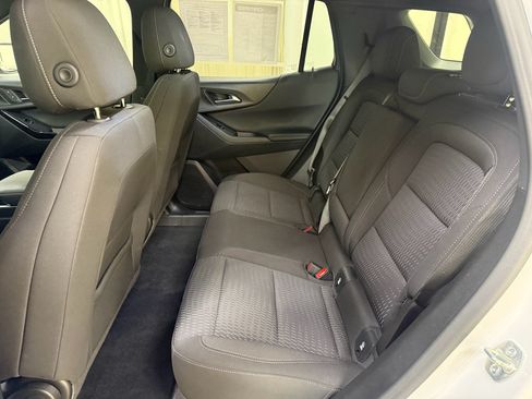 Used 2025 Chevrolet Equinox LT FWD image 17