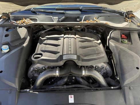 Used 2017 Porsche Cayenne S image 35