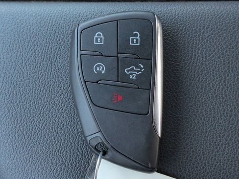 Used 2025 Chevrolet Silverado 1500 LT RWD image 28