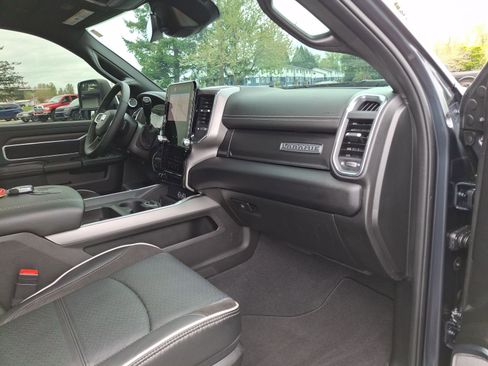 Certified 2026 RAM 3500 Laramie AWD/4WD image 27