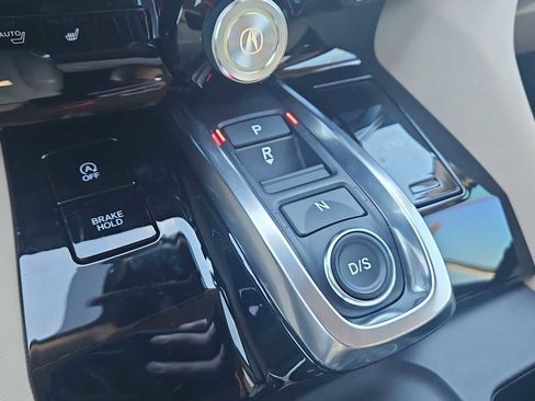 Used 2024 Acura MDX SH-AWD image 21