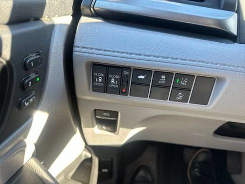 Used 2019 Honda Odyssey EX-L image 12