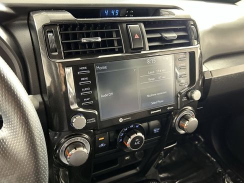 Used 2024 Toyota 4Runner TRD Off-Road image 17