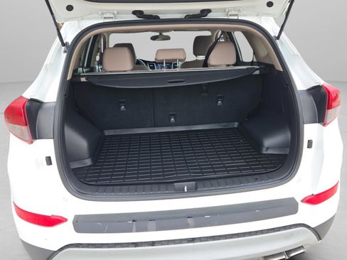 Used 2018 Hyundai Tucson Sport image 13