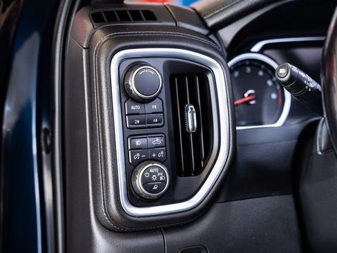 Used 2019 Chevrolet Silverado 1500 High Country image 16