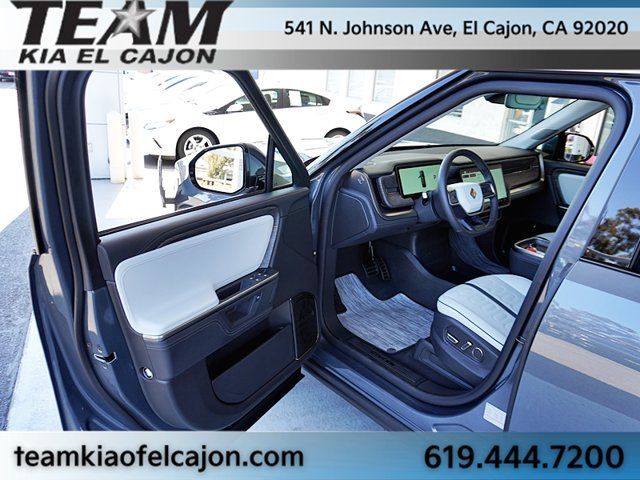 Used 2026 Rivian R1S Adventure Dual AWD/4WD image 46
