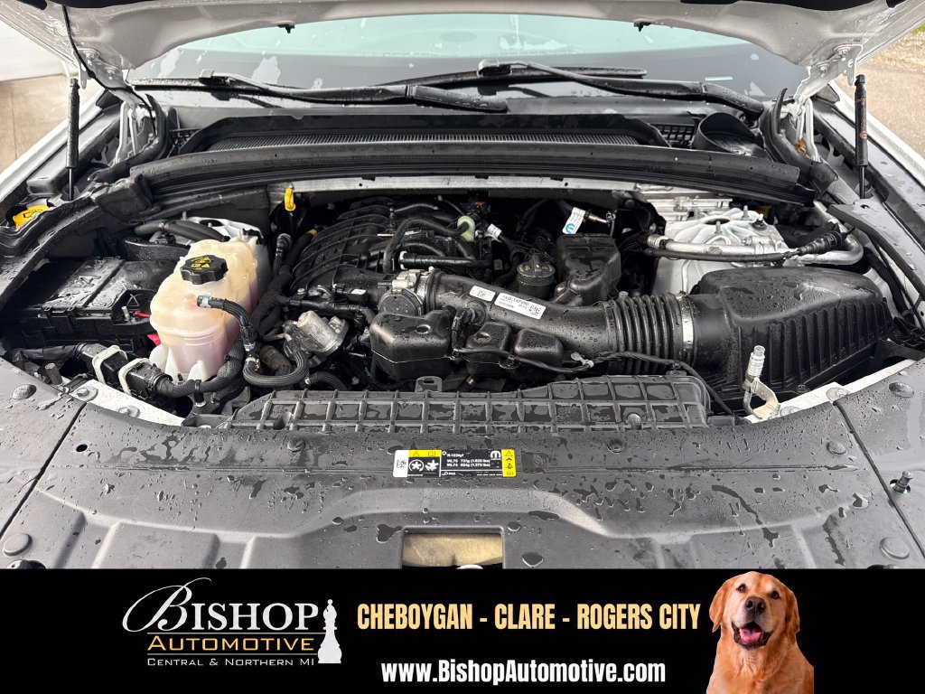Used 2023 Jeep Grand Cherokee Limited AWD/4WD image 5