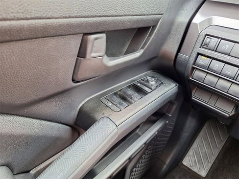 Used 2025 Toyota 4Runner TRD Off-Road image 27