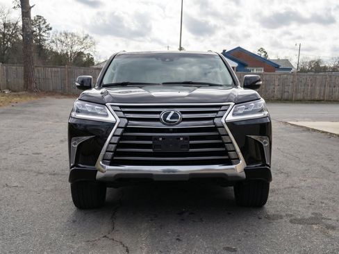 Used 2021 Lexus LX 570 4WD w/ Luxury Package image 3