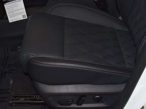 New 2026 Nissan Rogue Platinum w/ Platinum Premium Package image 17