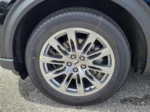 New 2026 Ford Explorer Platinum RWD image 6