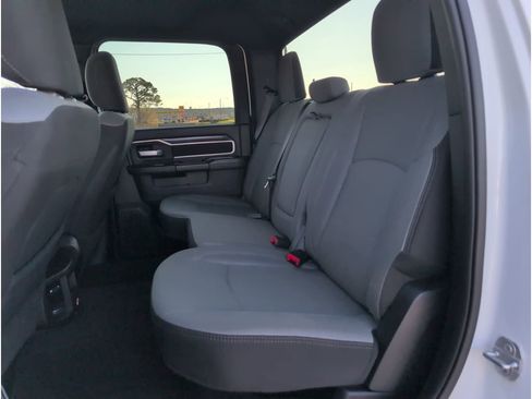 Used 2024 RAM 2500 Big Horn image 29