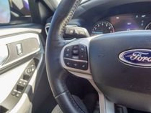 Used 2022 Ford Explorer XLT w/ Equipment Group 202A image 20