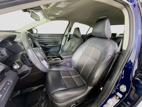 Used 2023 Nissan Altima 2.5 SR image 13