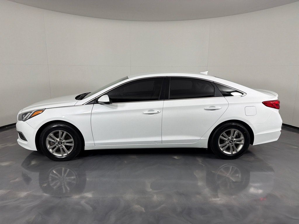 Used 2017 Hyundai Sonata SE FWD image 7