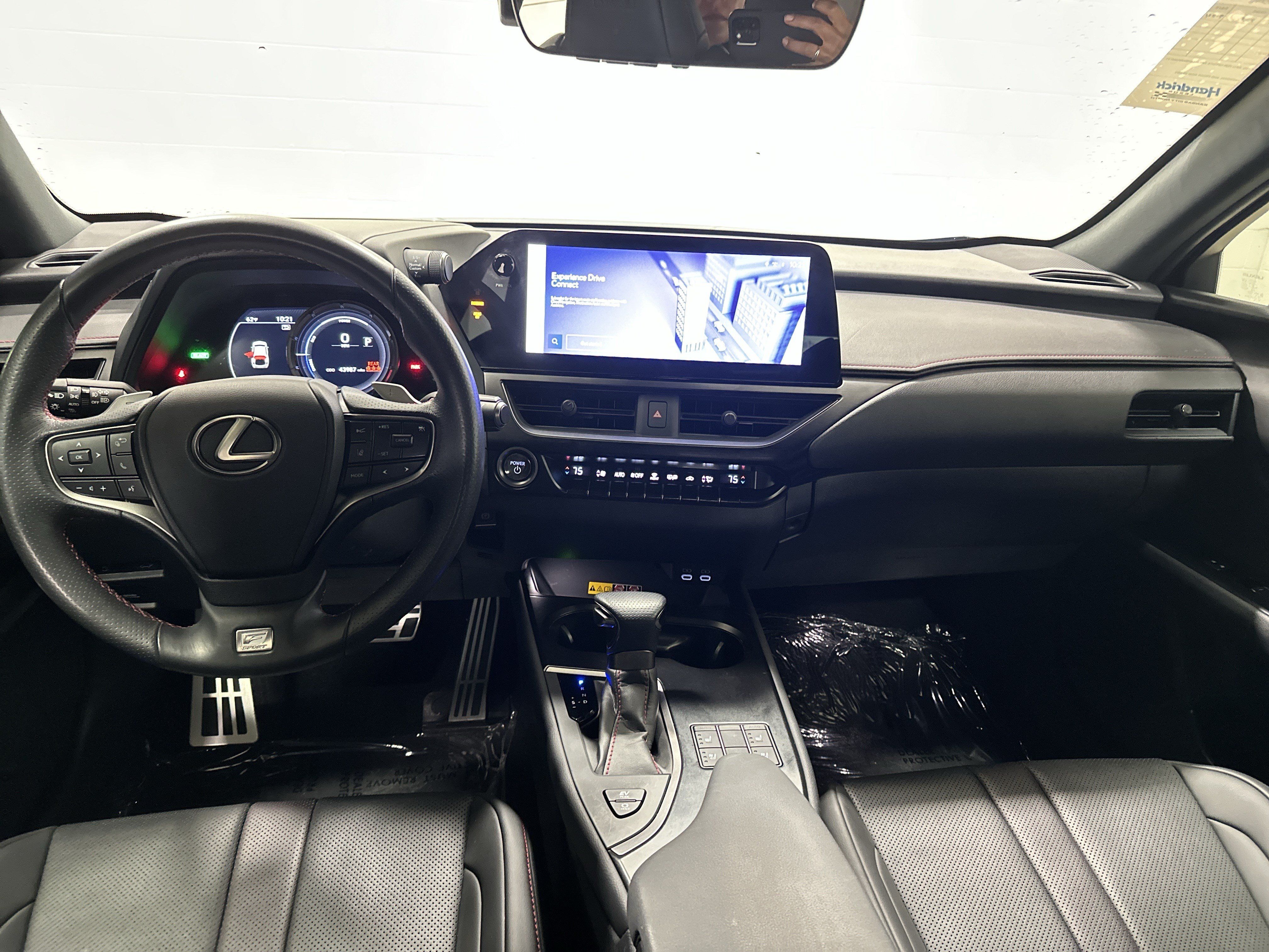 Certified 2024 Lexus UX 250h F Sport FWD image 29