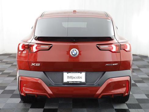 Certified 2025 BMW X2 xDrive28i image 17