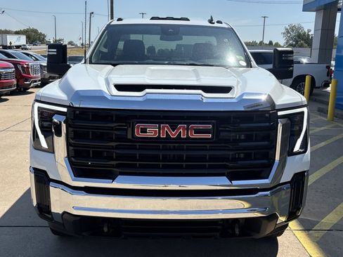 New 2026 GMC Sierra 3500 Pro w/ Convenience Package AWD/4WD image 8