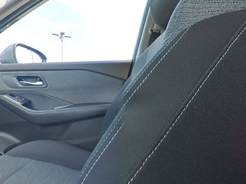 Used 2023 Nissan Rogue SV image 26