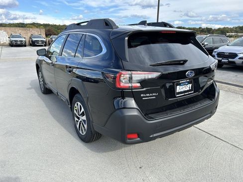 Certified 2025 Subaru Outback Premium AWD/4WD image 9