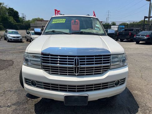 Used 2007 Lincoln Navigator Ultimate image 7