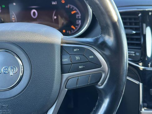 Used 2020 Jeep Grand Cherokee Limited w/ Trailer Tow Group IV image 15