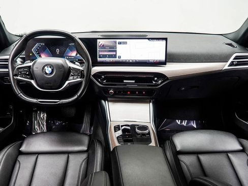 Used 2025 BMW 330i Sedan image 5