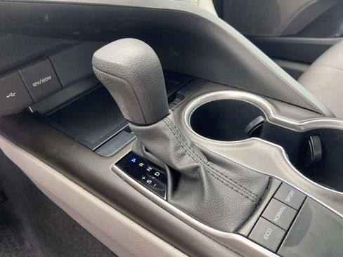 Used 2023 Toyota Camry LE FWD image 28