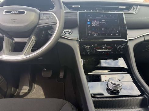 New 2026 Jeep Grand Cherokee L 2WD image 26