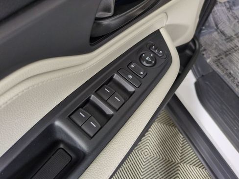 Certified 2025 Honda Odyssey EX-L image 15