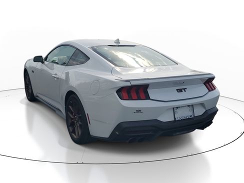 Used 2026 Ford Mustang GT Premium RWD image 4