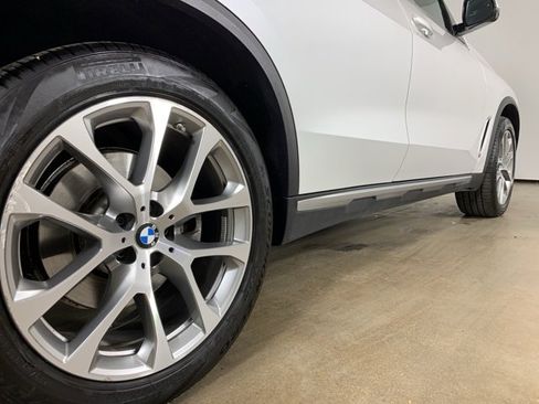 Used 2023 BMW X5 xDrive40i w/ Premium Package image 9