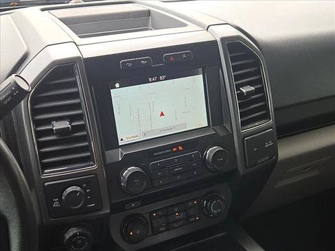 Used 2017 Ford F150 XLT w/ Equipment Group 302A Luxury AWD/4WD image 12