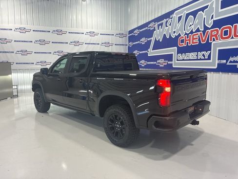 Used 2023 Chevrolet Silverado 1500 ZR2 w/ Technology Package AWD/4WD image 4