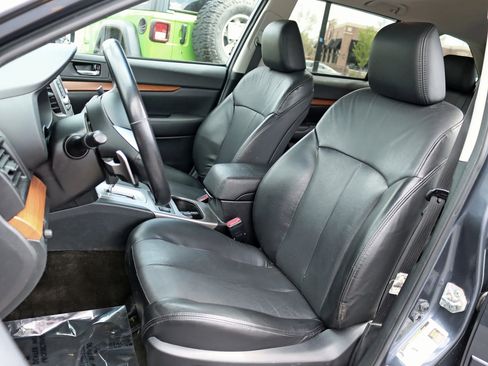 Used 2014 Subaru Outback 2.5i Limited w/ Moonroof Package image 24