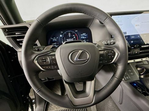 Certified 2024 Lexus GX 550 w/ Accessory Package (Z1) AWD/4WD image 9