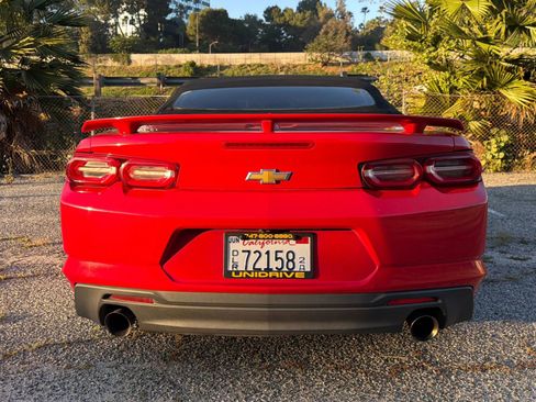 Used 2019 Chevrolet Camaro LT RWD image 5
