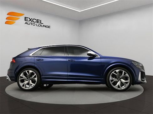 Used 2022 Audi RS Q8 w/ Luxury Package image 41