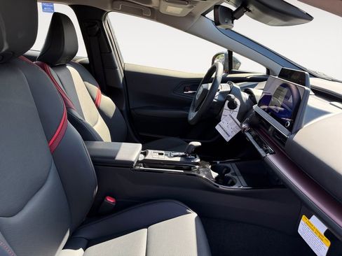 New 2026 Toyota Prius Plug-In Hybrid FWD image 15