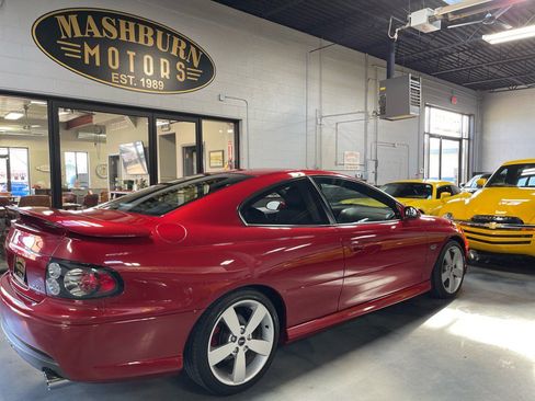 Used 2006 Pontiac GTO image 10