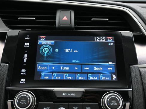 Used 2017 Honda Civic EX-L image 29